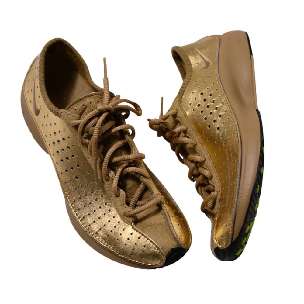 Nike Air Superfly Shoes Style IB5824-700 in Metallic Gold